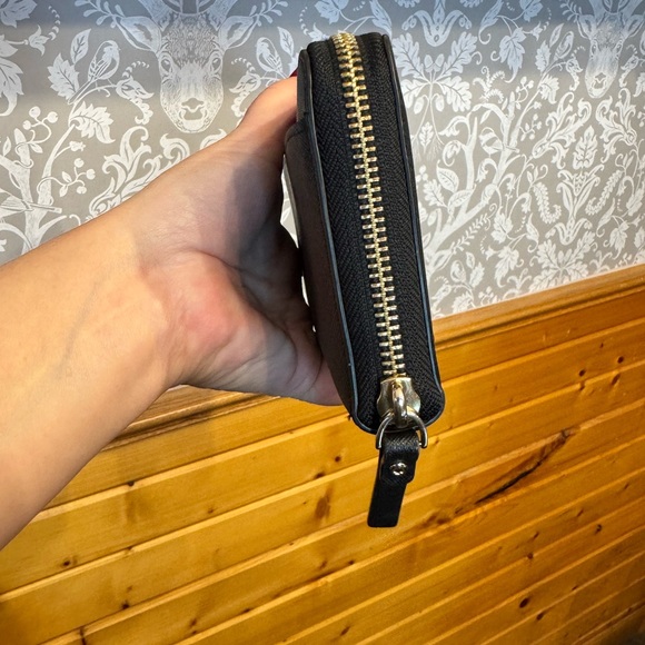 Kate Spade Zip Continental Wallet Black Saffiano Leather w/ Gold Hardware EUC - Picture 8 of 16